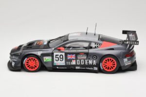 Aston Martin DBR9 GT1 #59 Team Modena A. Garcia / J. Menten / C. Fittipaldi 24 Hours of Le Mans 2006 Solido 1:18 80014 Metāls — attēls 4 no 8