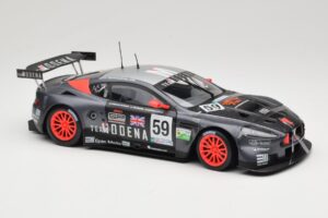 Aston Martin DBR9 GT1 #59 Team Modena A. Garcia / J. Menten / C. Fittipaldi 24 Hours of Le Mans 2006 Solido 1:18 80014 Metāls — attēls 6 no 8