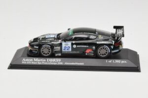Aston Martin DBRS9 #22 Barwell Motorsport A. Needell FIA GT3 European Championship Spa 2006 Minichamps 1:43 400061322 Metāls