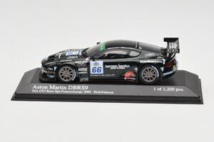 Aston Martin DBRS9 #66 Barwell Motorsport R. Johnson FIA GT3 European Championship Spa 2006 Minichamps 1:43 400061366 Metāls