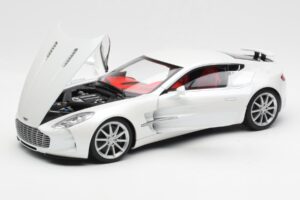 Aston Martin One-77 Morning Frost Balts AUTOart 1:18 70244 Metāls — attēls 2 no 8