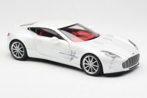 Aston Martin One-77 Morning Frost Balts AUTOart 1:18 70244 Metāls — attēls 6 no 8