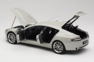 Aston Martin Rapide S Silver Fox AUTOart 1:18 70258 Metāls — attēls 5 no 8