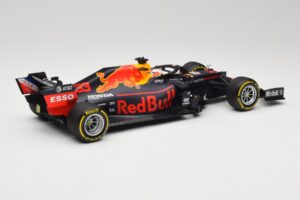 Aston Martin Red Bull Racing RB15 #33 M. Verstappen Winner Brazil GP 2019 Minichamps 1:18 110191933 Metāls — attēls 2 no 6