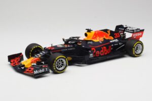 Aston Martin Red Bull Racing RB15 #33 M. Verstappen Winner Brazil GP 2019 Minichamps 1:18 110191933 Metāls