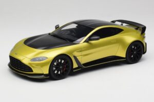 Aston Martin V12 Vantage Final Edition Cosmopolitan Yellow TopSpeed 1:18 TS0453 Metāls