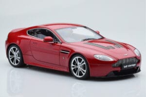 Aston Martin V12 Vantage Sarkans AUTOart 1:18 70208 Metāls — attēls 6 no 8