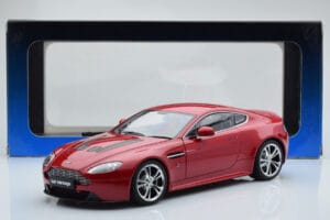 Aston Martin V12 Vantage Sarkans AUTOart 1:18 70208 Metāls — attēls 8 no 8