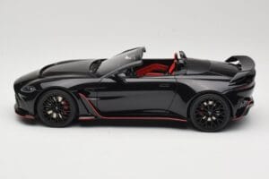 Aston Martin V12 Vantage Roadster Onyx Black GT Spirit 1:18 GT923 Sveķi — attēls 3 no 6
