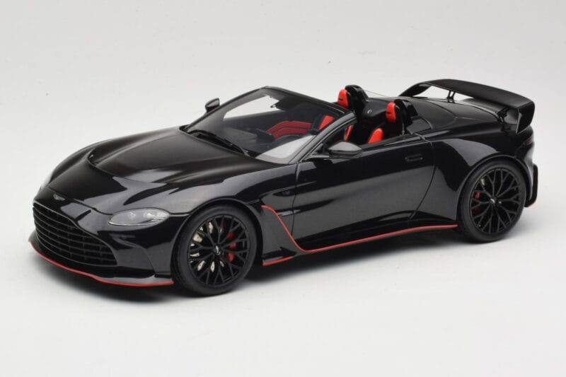 Aston Martin V12 Vantage Roadster Onyx Black GT Spirit 1:18 GT923 Sveķi