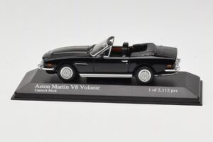 Aston Martin V8 Volante Melns Minichamps 1:43 400137730 Metāls