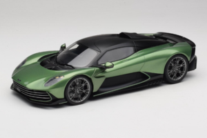 Aston Martin Valhalla Iridescent Emerald Green GT Spirit 1:18 GT558 Sveķi