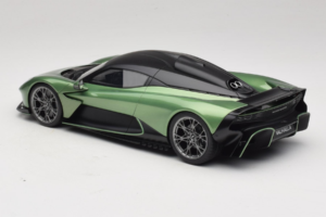 Aston Martin Valhalla Iridescent Emerald Green GT Spirit 1:18 GT558 Sveķi — attēls 5 no 6