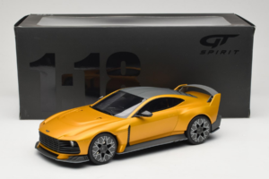 Aston Martin Valiant Auric Gold Metallic GT Spirit 1:18 GT546 Sveķi — attēls 6 no 6