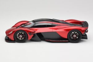 Aston Martin Valkyrie AMR Pro Hyper Red TopSpeed 1:18 TS0539 Metāls — attēls 3 no 6