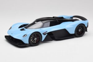 Aston Martin Valkyrie Racing Zils GT Spirit 1:18 GT915 Sveķi