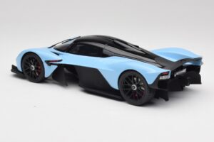 Aston Martin Valkyrie Racing Zils GT Spirit 1:18 GT915 Sveķi — attēls 5 no 6