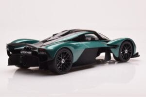 Aston Martin Valkyrie Racing Green GT Spirit 1:18 GT435 Sveķi — attēls 2 no 6