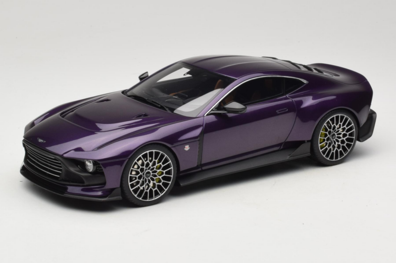 Aston Martin Valour Tumši Zils GT Spirit 1:18 GT944 Sveķi