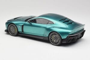 Aston Martin Valour Racing Green GT Spirit 1:18 GT480 Sveķi — attēls 5 no 6