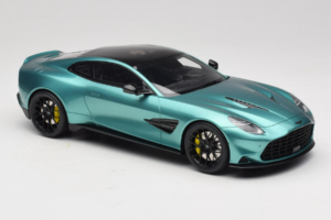 Aston Martin Vanquish Green Metallic GT Spirit 1:18 GT551 Sveķi — attēls 4 no 6