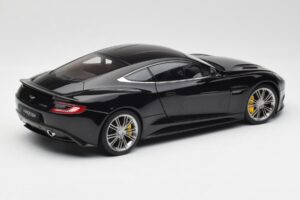 Aston Martin Vanquish Onyx Melns AUTOart 1:18 70247 Metāls — attēls 3 no 8