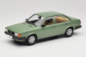 Audi 80 B2 Zaļš MCG 1:18 MCG18525 Metāls