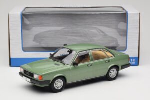Audi 80 B2 Zaļš MCG 1:18 MCG18525 Metāls — attēls 6 no 6