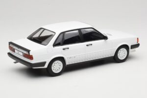 Audi 80 B2 GTE Balts MCG 1:18 MCG18527 Metāls — attēls 2 no 6