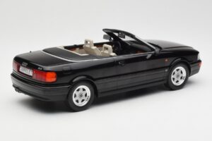 Audi 80 B3 Kabriolets Melns MCG 1:18 MCG18372 Metāls — attēls 2 no 6
