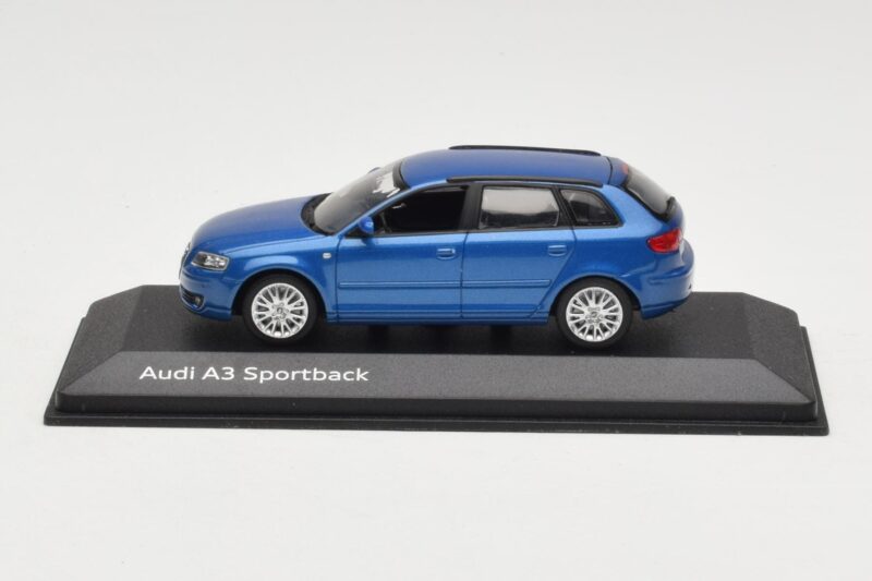 Audi A3 8P Sportback Mauritius Blue Minichamps 1:43 5010403033 Metāls