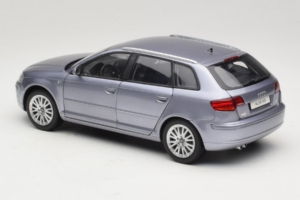 Audi A3 8P Sportback Light Blue Metallic Kyosho 1:18 5010403025 Metāls — attēls 7 no 8