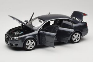 Audi A4 B7 Pelēks Metaliks Minichamps 1:18 100014400 Metāls — attēls 2 no 8