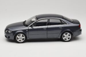 Audi A4 B7 Pelēks Metaliks Minichamps 1:18 100014400 Metāls — attēls 4 no 8
