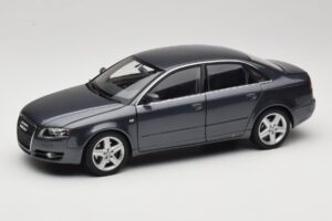 Audi A4 B7 Pelēks Metaliks Minichamps 1:18 100014400 Metāls