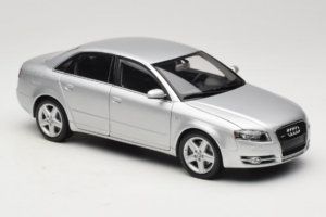 Audi A4 B7 Sudrabs Minichamps 1:18 100014402 Metāls — attēls 6 no 8