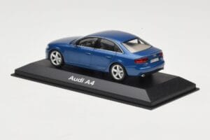 Audi A4 B8 3.2 Quattro Aruba Blue Minichamps 1:43 5010704123 Metāls — attēls 3 no 4