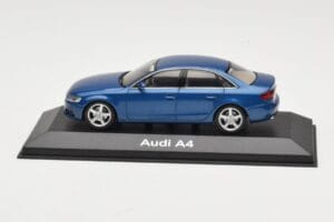 Audi A4 B8 3.2 Quattro Aruba Blue Minichamps 1:43 5010704123 Metāls