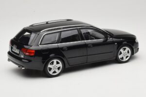 Audi A4 B8 Avant 3.2 Quattro Melns Minichamps 1:18 5010404225 Metāls — attēls 3 no 8