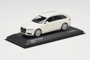 Audi A4 B8 Avant Balts Minichamps 1:43 410011010 Metāls — attēls 2 no 5