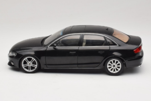 Audi A4L B8 Melns Paudi 1:18 AUDI012 Metāls — attēls 4 no 8
