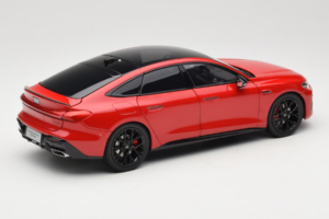 Audi A5L Sportback Sarkans OEM 1:18 ZAM60004A Metāls — attēls 3 no 8