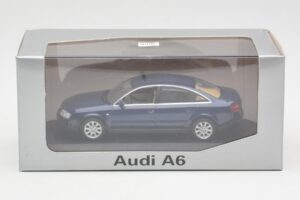 Audi A6 C5 Tumšzils Minichamps 1:43 132093 Metāls — attēls 4 no 4