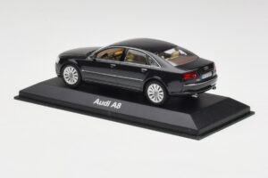Audi A8 D3 Phantom Melns Minichamps 1:43 5010508133 Metāls — attēls 3 no 4