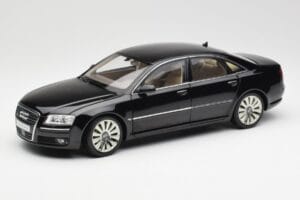 Audi A8 D3 W12 Melns Kyosho 1:18 09212BK Metāls