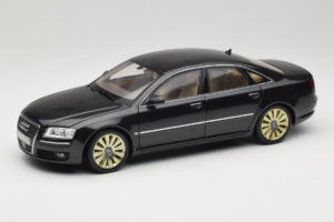 Audi A8 D3 W12 Melns Kyosho 1:18 5010508135 Metāls