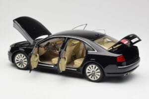 Audi A8 D3 W12 Melns Kyosho 1:18 09212BK Metāls — attēls 5 no 8