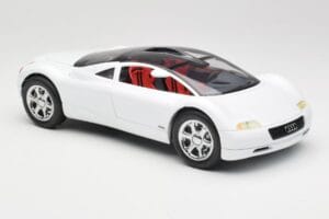 Audi Avus Quattro Alpine White Revell 1:18 08913 Metāls — attēls 6 no 8