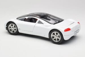 Audi Avus Quattro Alpine White Revell 1:18 08913 Metāls — attēls 7 no 8