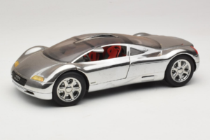 Audi Avus Quattro Chrome Silver Revell 1:18 08913-C1 Metāls